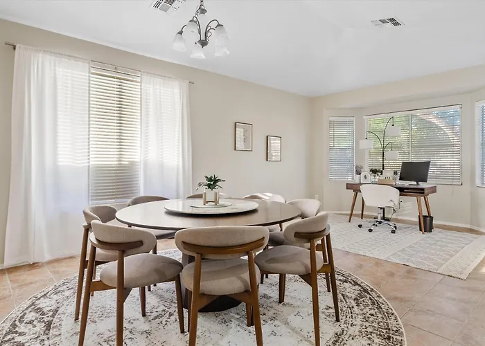 Holiday home With King Beds And Filtered Showers Queen Creek